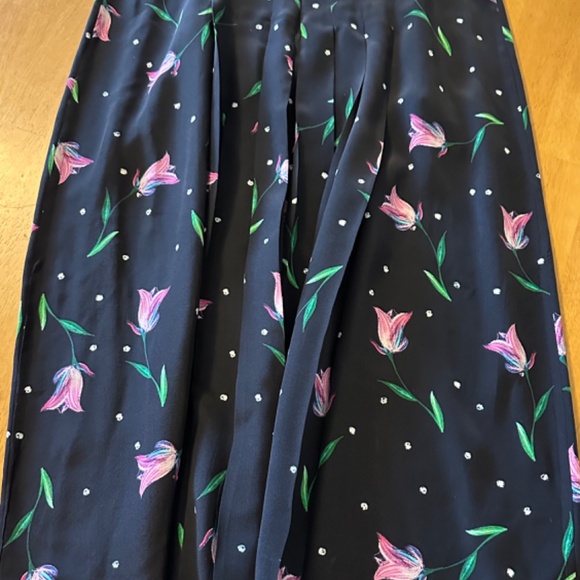 RIXO KATIE FLORAL TULIP MIDI SKIRT - SIZE XS - Picture 2 of 3